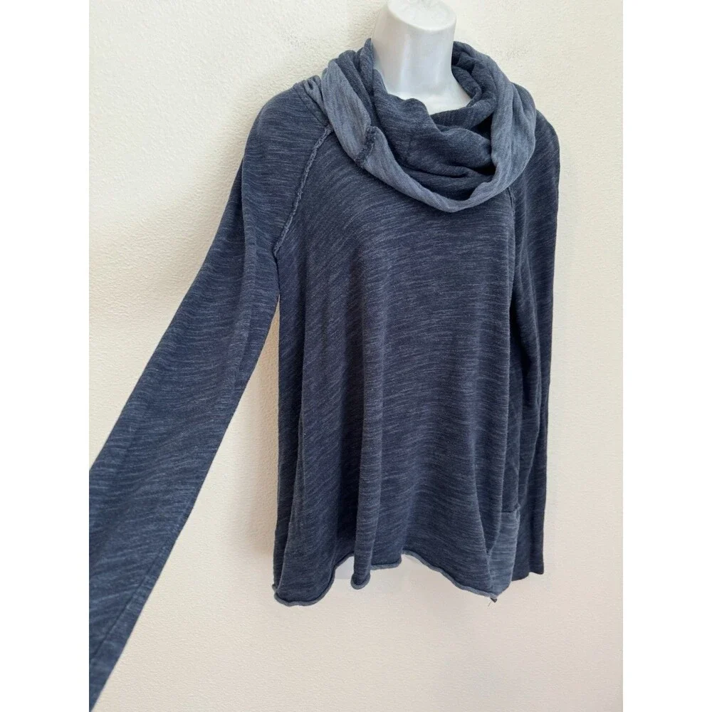 FREE PEOPLE beach Cowl Neck Cocoon Pullover sweater size M Cotton Blue